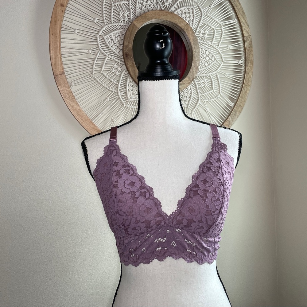 Momanda nursing bra women’s lace bracelet. Wireless lavender rose NWT